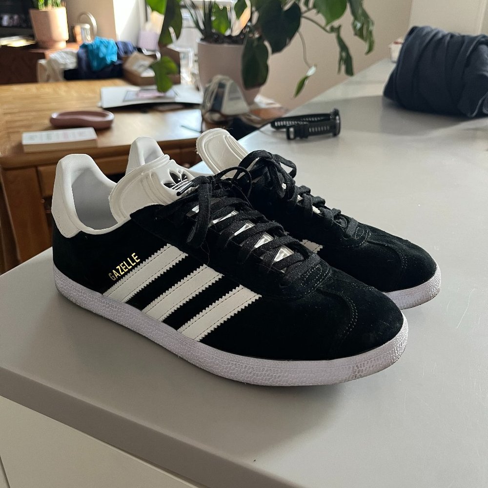 Adidas Gazelle Black Suede (Men's 7, Women's 8/8.5)